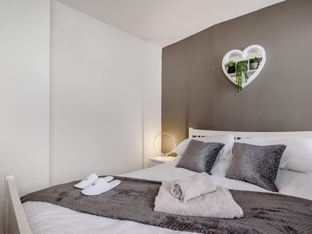 Modern Apartment In Central 링컨 외부 사진